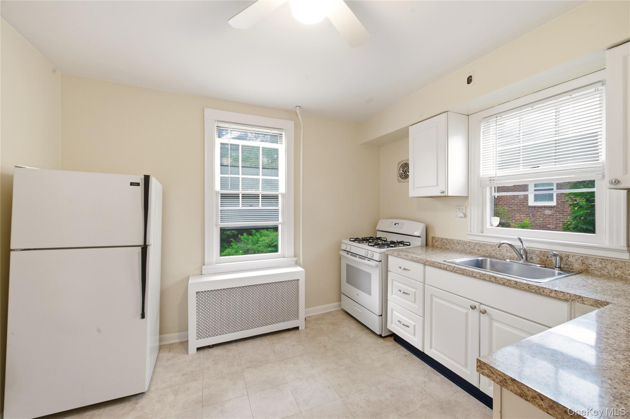 19 Sunset Avenue Property Photo 8
