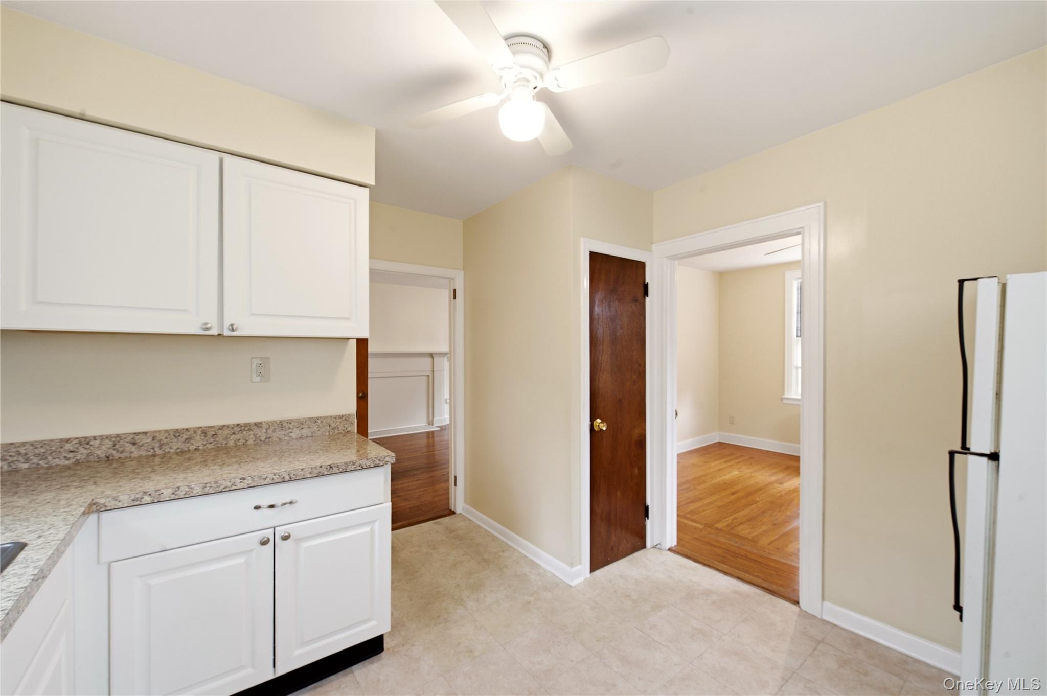 19 Sunset Avenue Property Photo 10