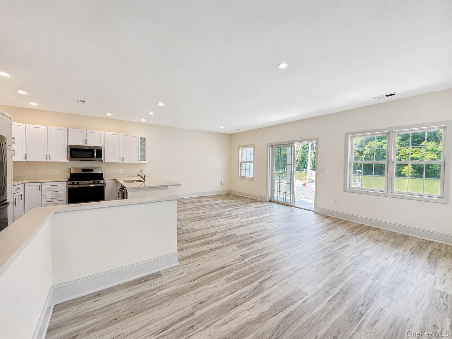 25 Marina Drive Property Photo 13