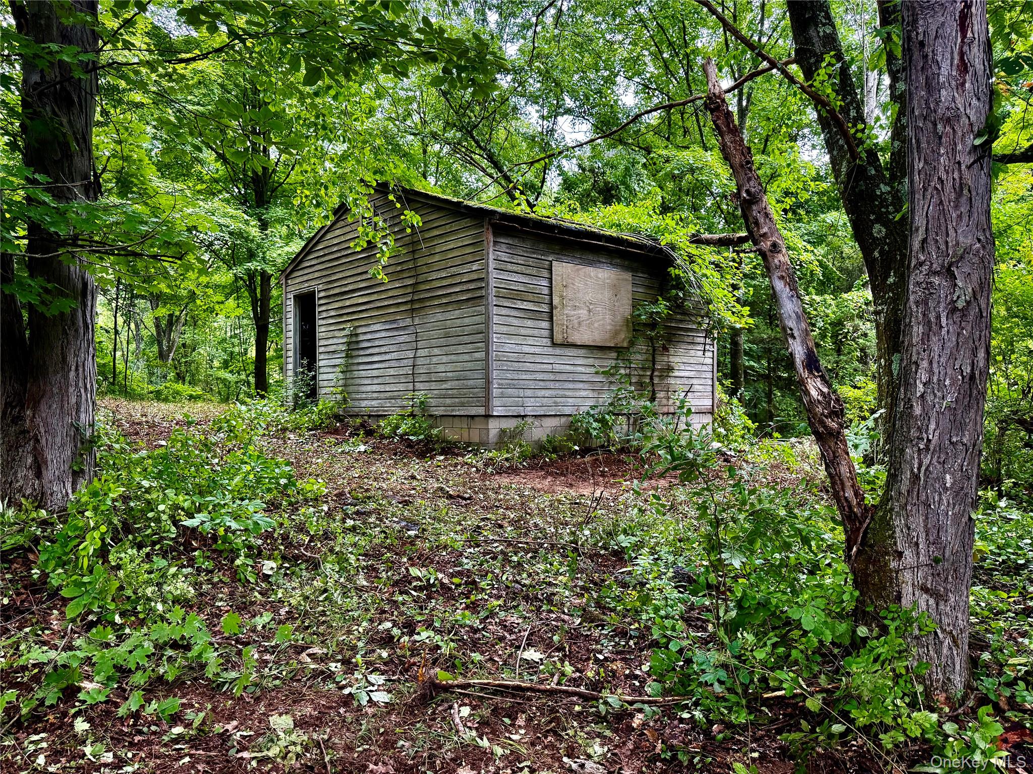 150 Weaver Road Property Photo 3