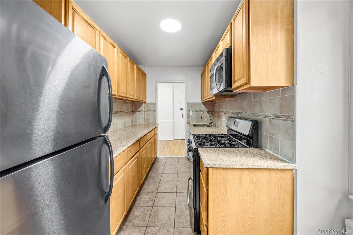 3260 Netherland Avenue 3f Property Photo 7