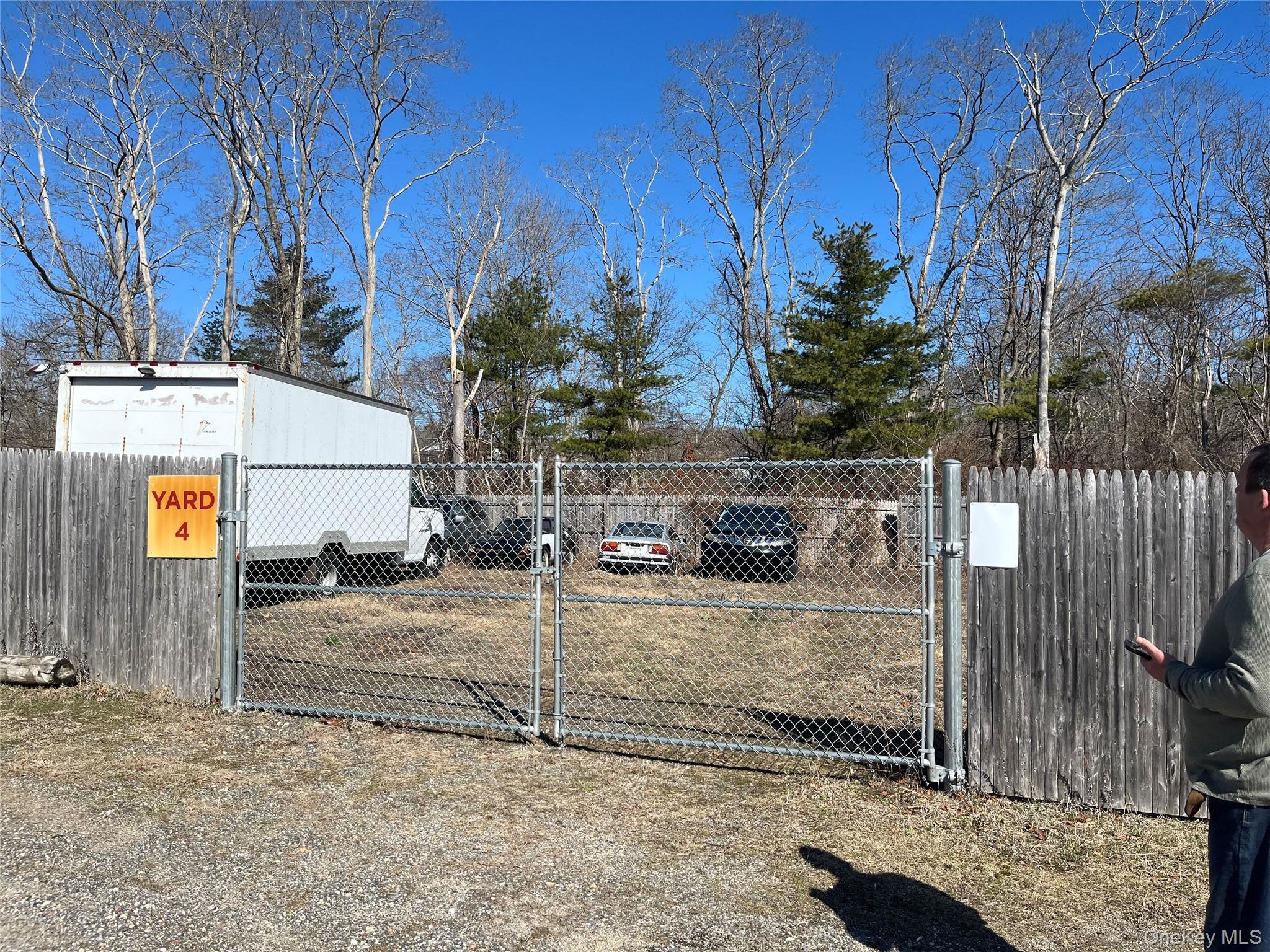122 Frowein Rd Property Photo 3