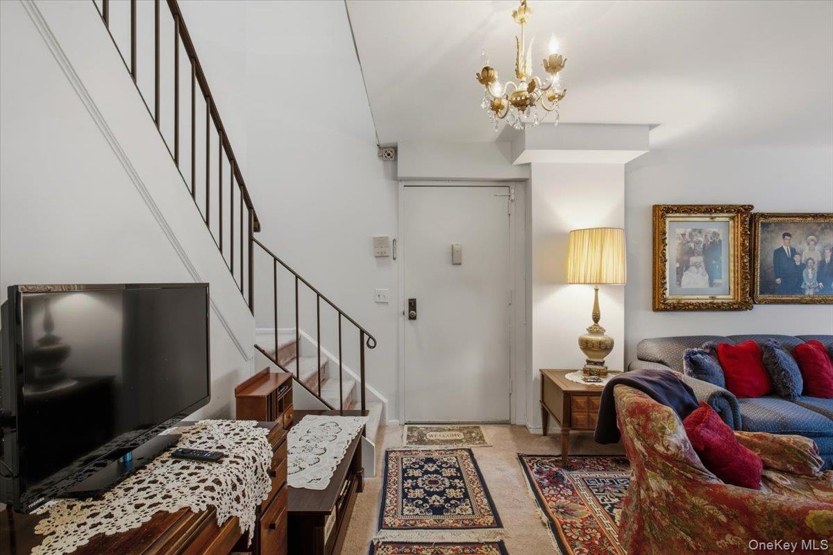 107 N Broadway 205b Property Photo 14