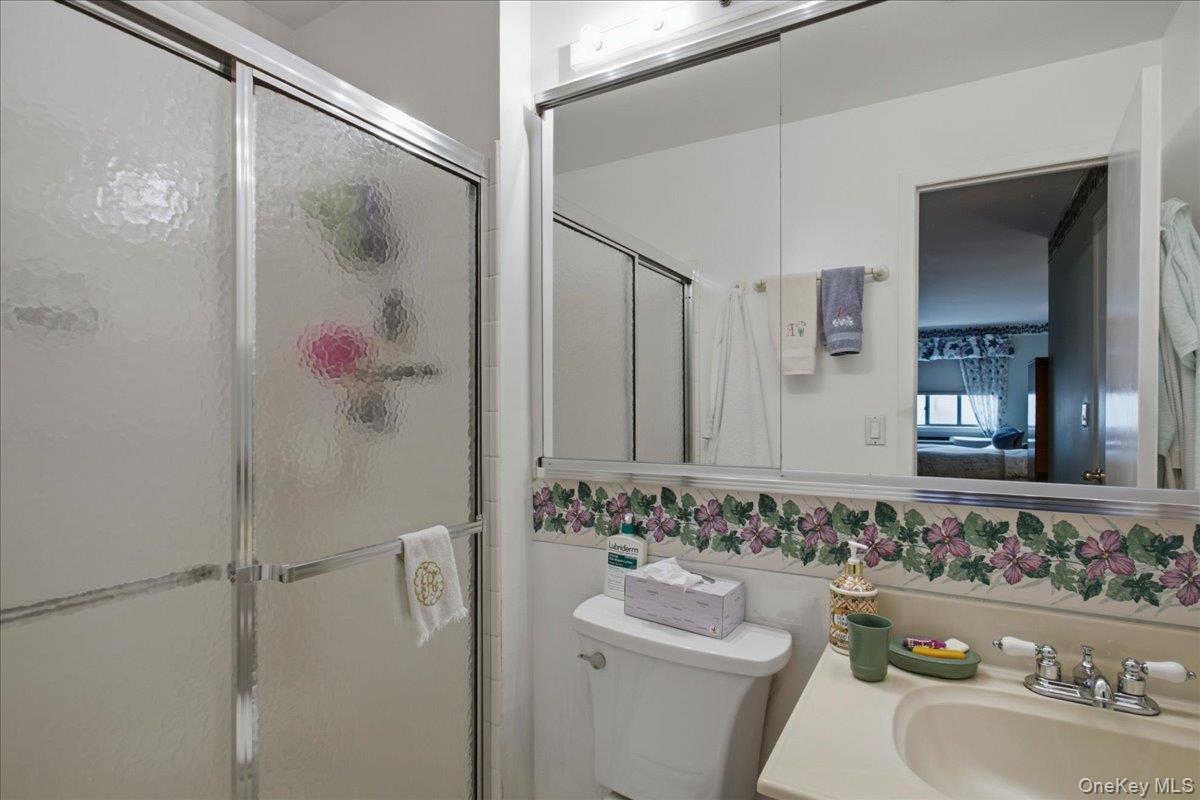 107 N Broadway 205b Property Photo 21