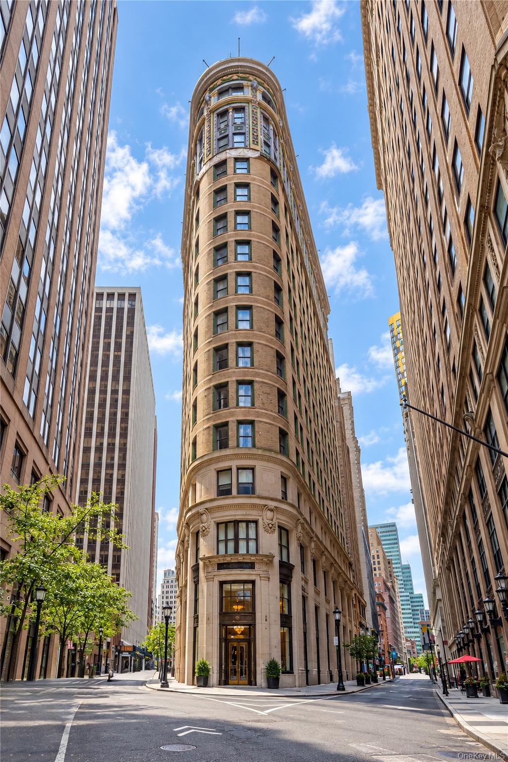 1 Wall Street Court 605
