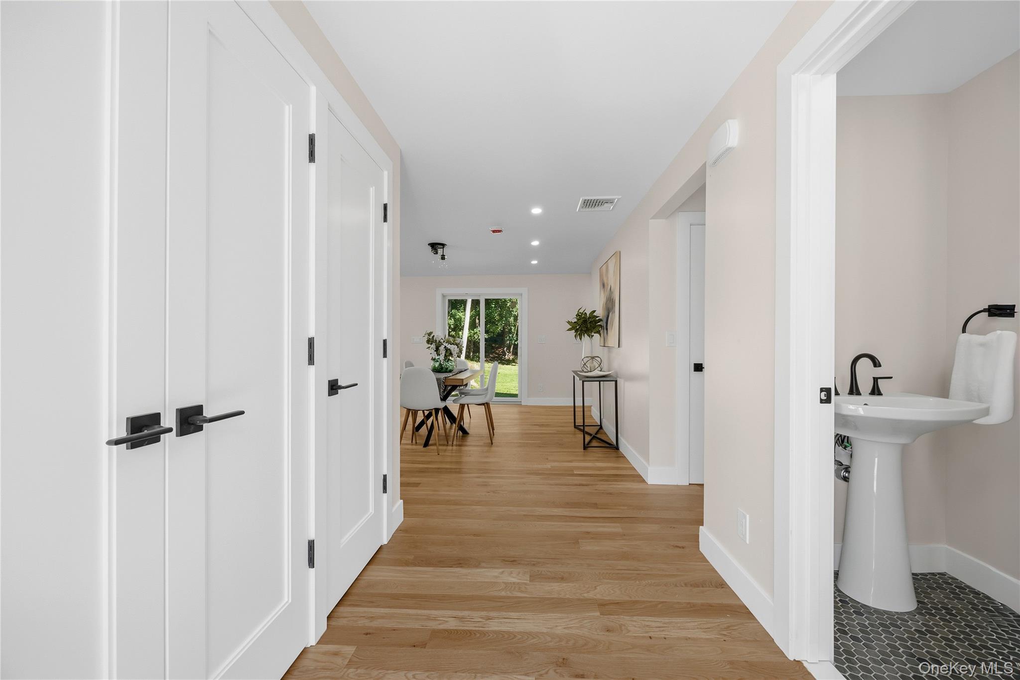 52 Mount Airy Road Property Photo 3