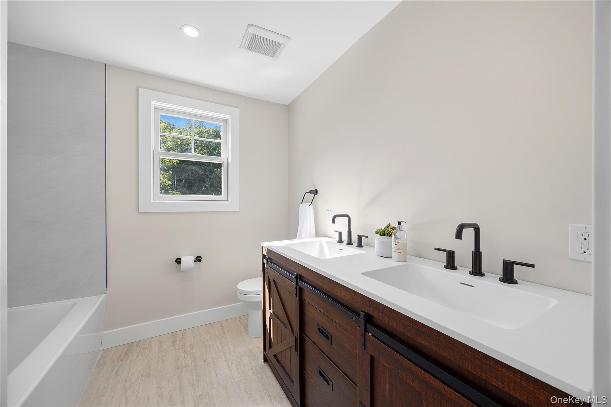 52 Mount Airy Road Property Photo 18