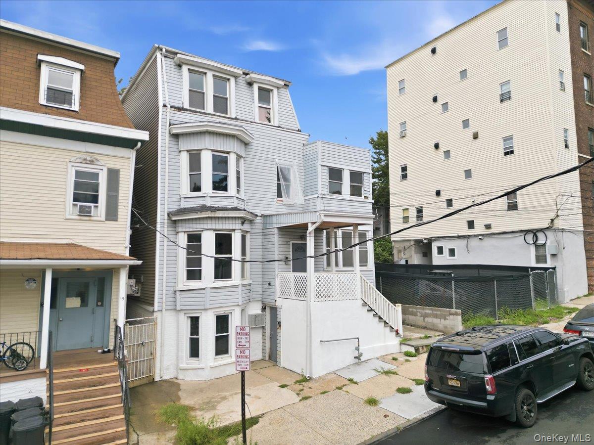 17 Lamartine Avenue 2 Property Photo 1