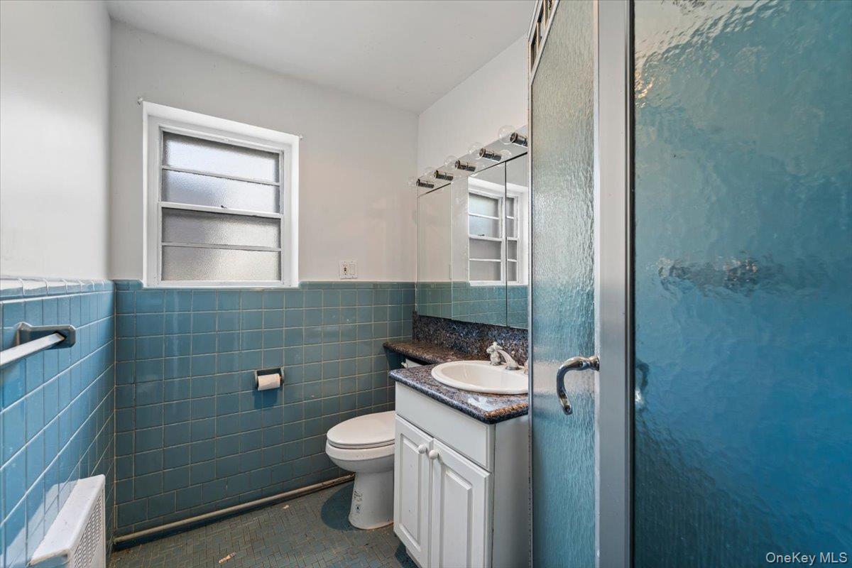 27-17 216th Street Property Photo 24
