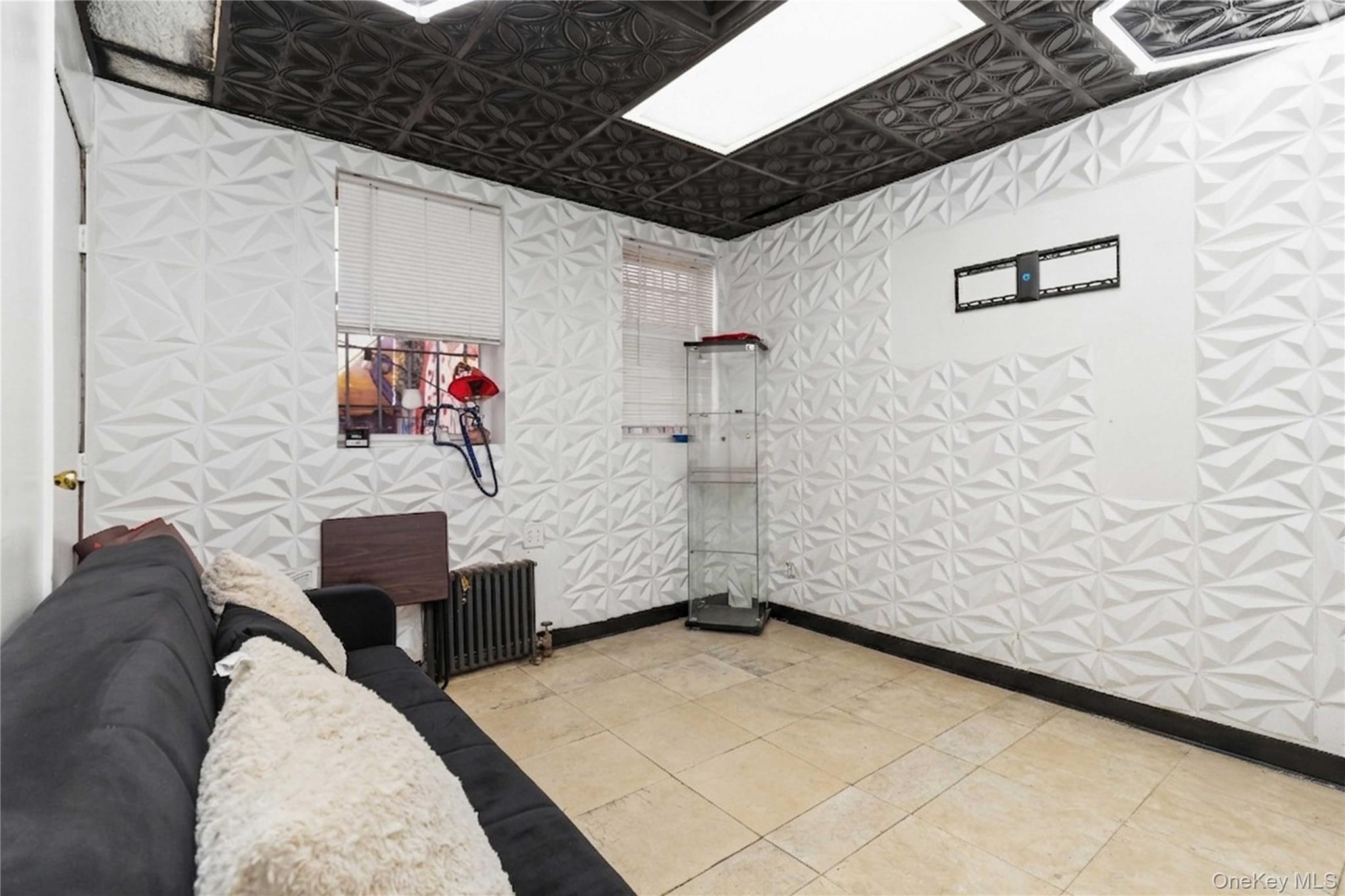 8403 Northern Boulevard Property Photo 6