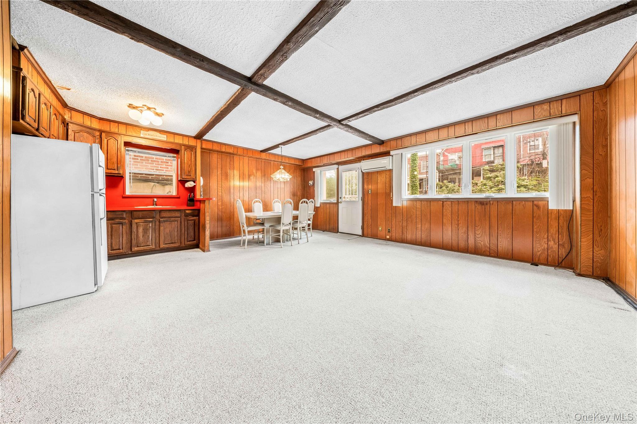 2031 36th Street Property Photo 6