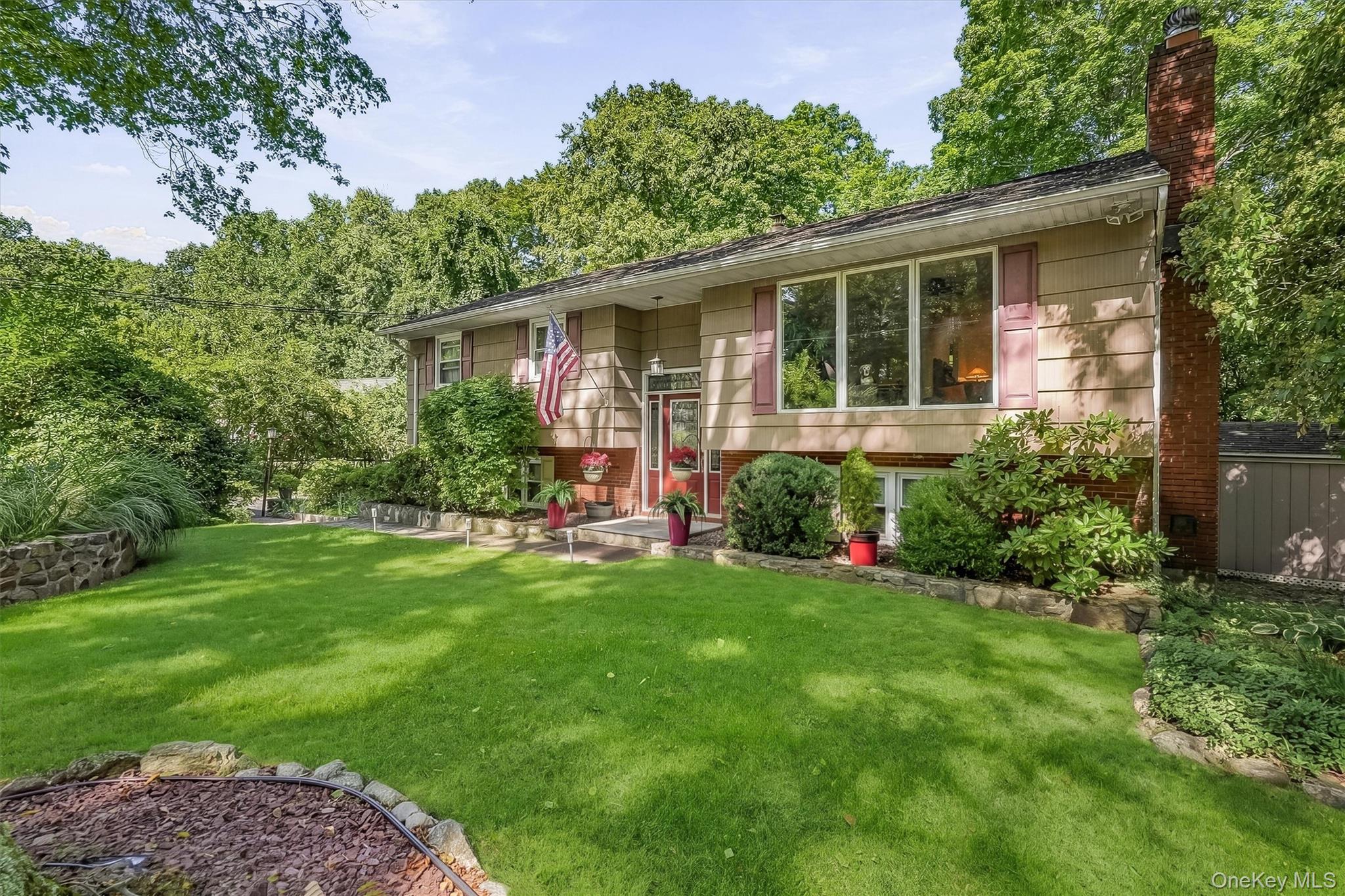 18 Fieldstone Lane Property Photo 3