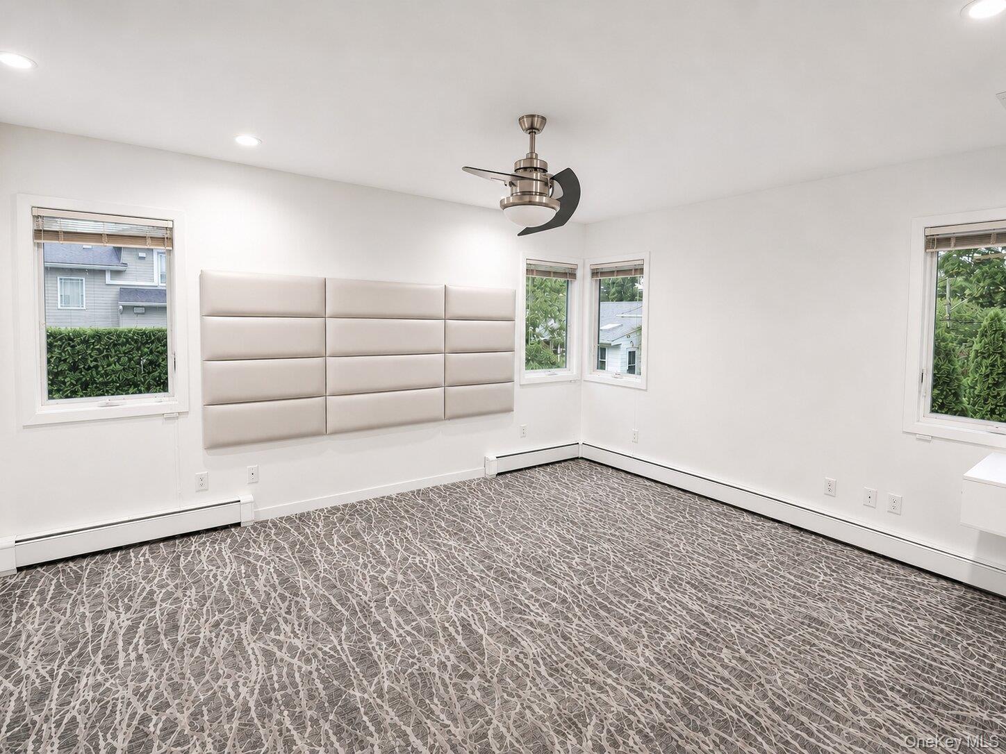 586 Harless Place Property Photo 15