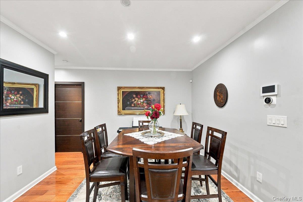 1366 Siegfried Place Property Photo 7