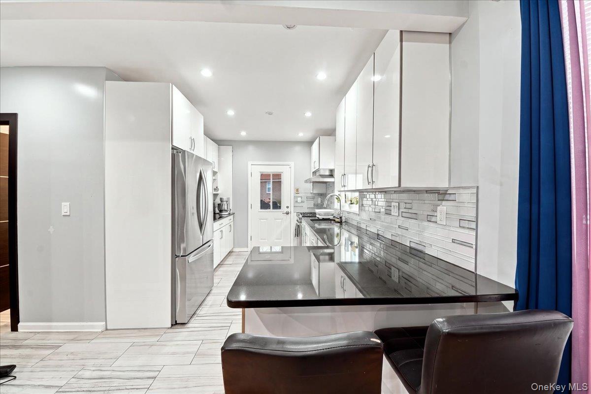 1366 Siegfried Place Property Photo 8