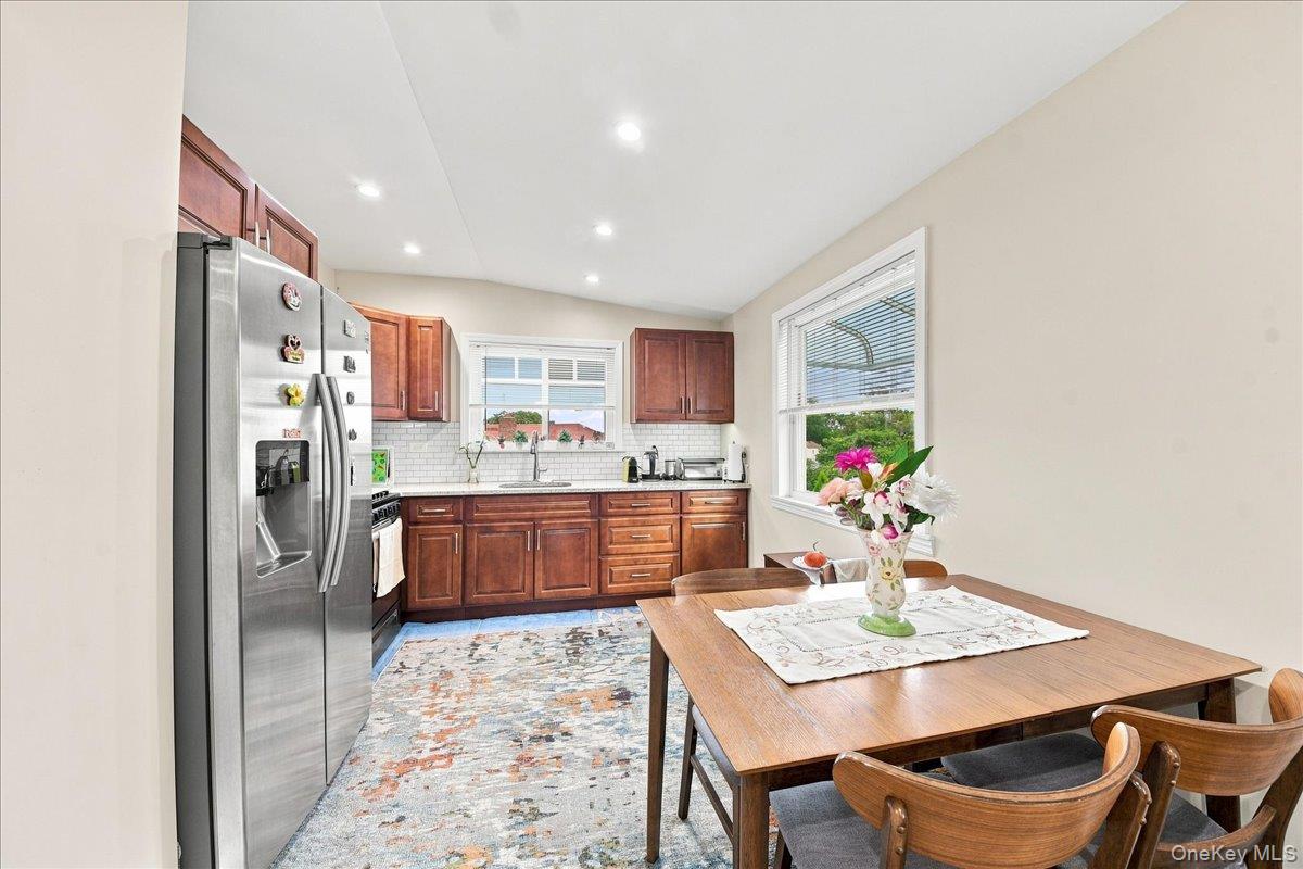 1366 Siegfried Place Property Photo 17