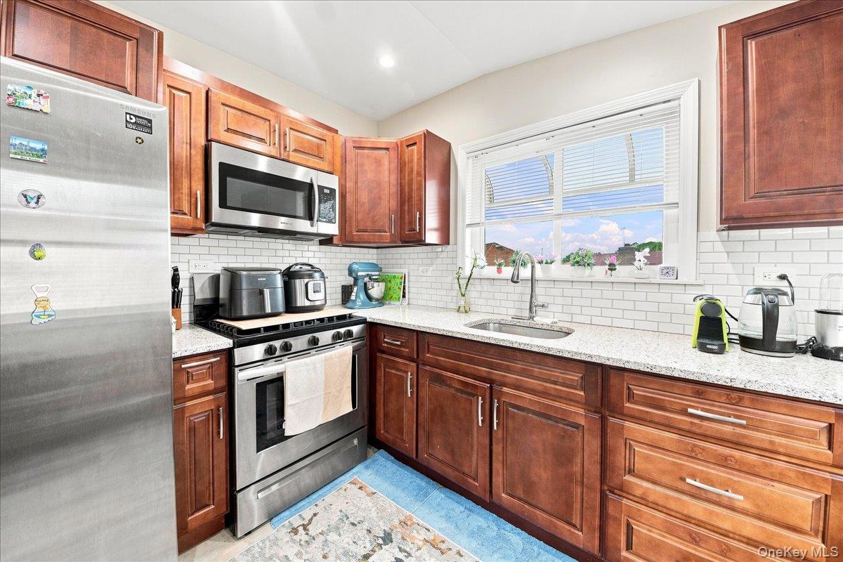 1366 Siegfried Place Property Photo 18