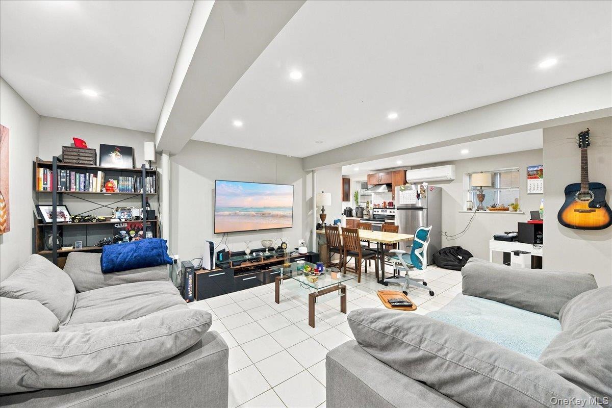 1366 Siegfried Place Property Photo 25