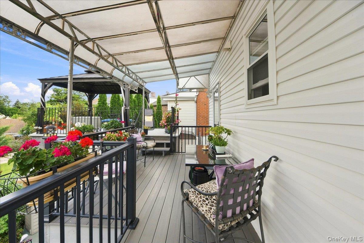 1366 Siegfried Place Property Photo 31