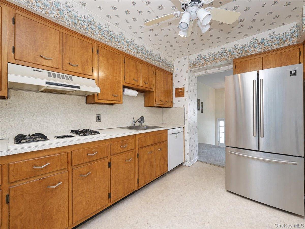157 Washington Avenue Property Photo 14