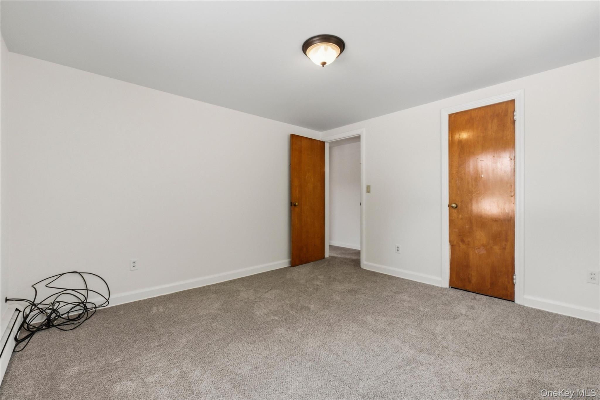 36 Old Indian Rd 2 Property Photo 17