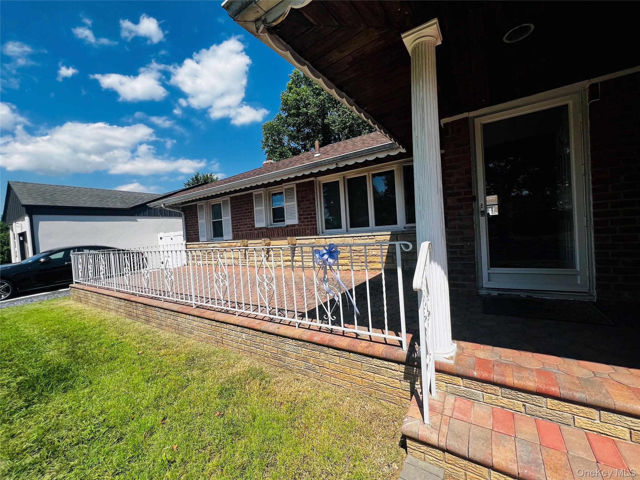 819 Dean Drive Property Photo 4