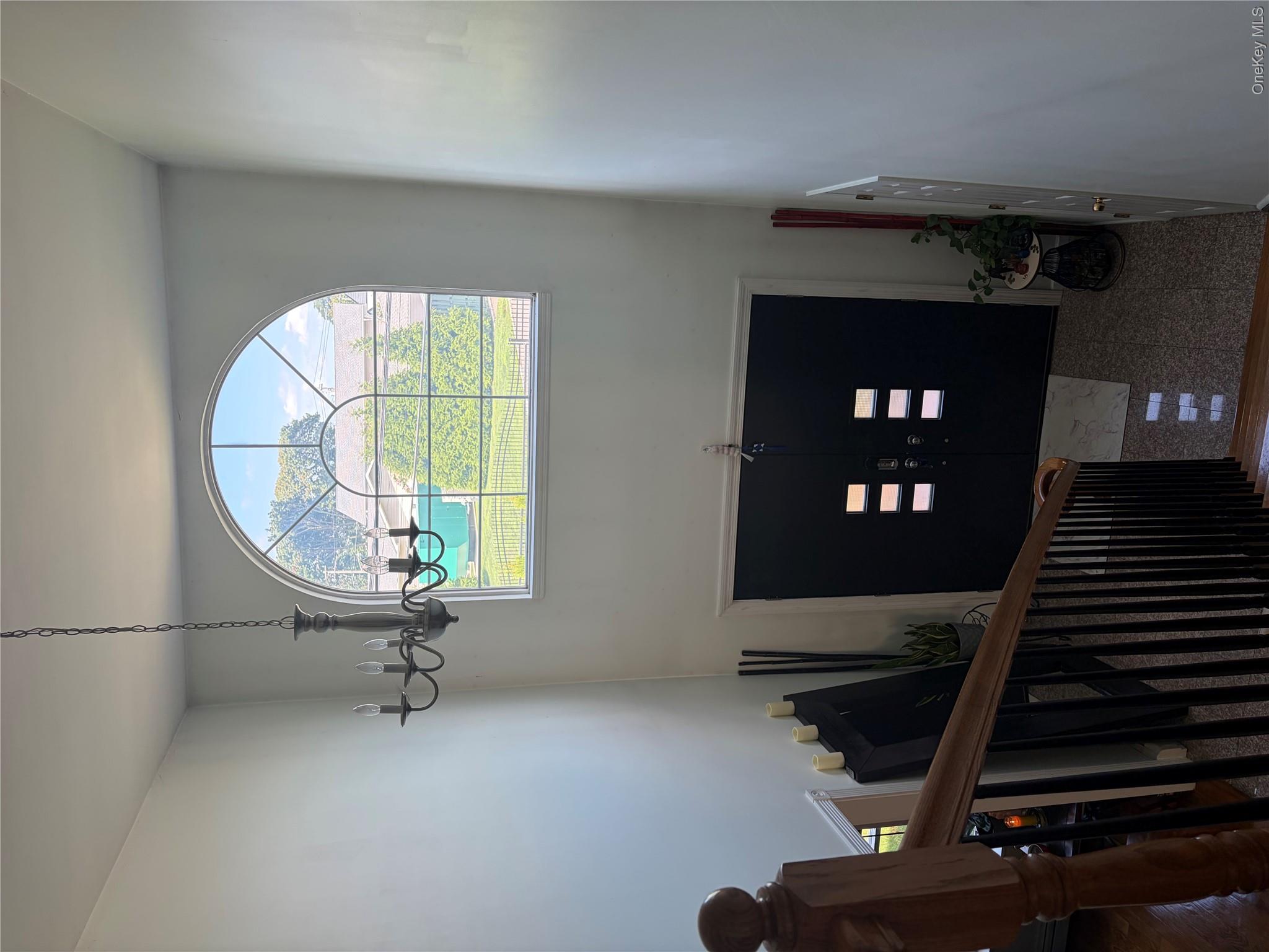 1043909 Property Photo 4