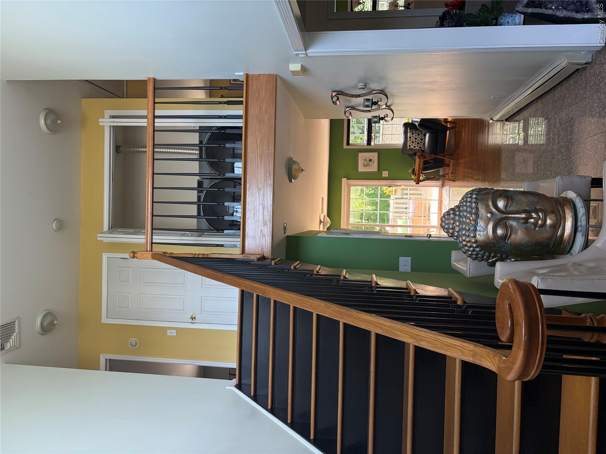 1043909 Property Photo 5