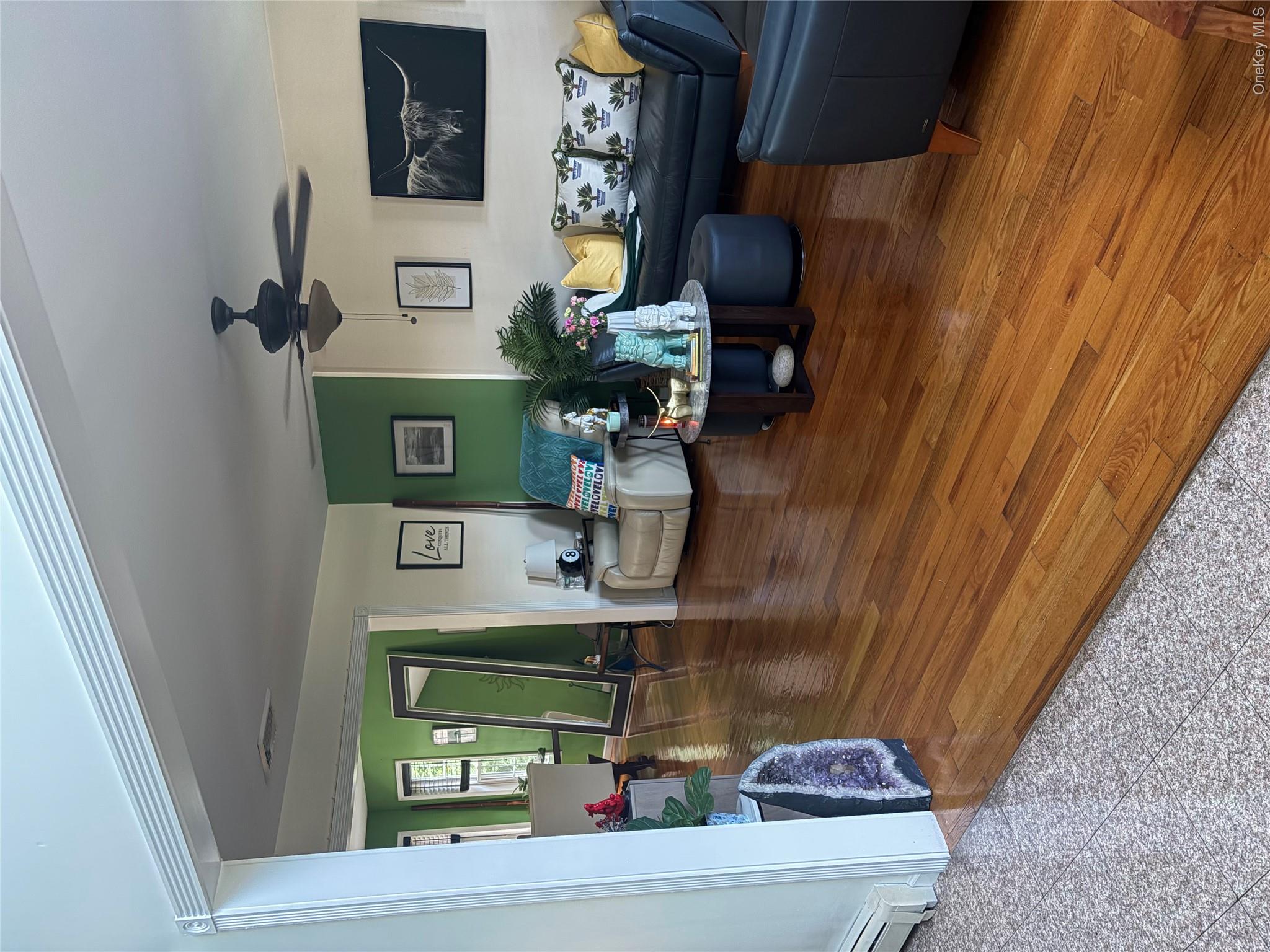 1043909 Property Photo 6