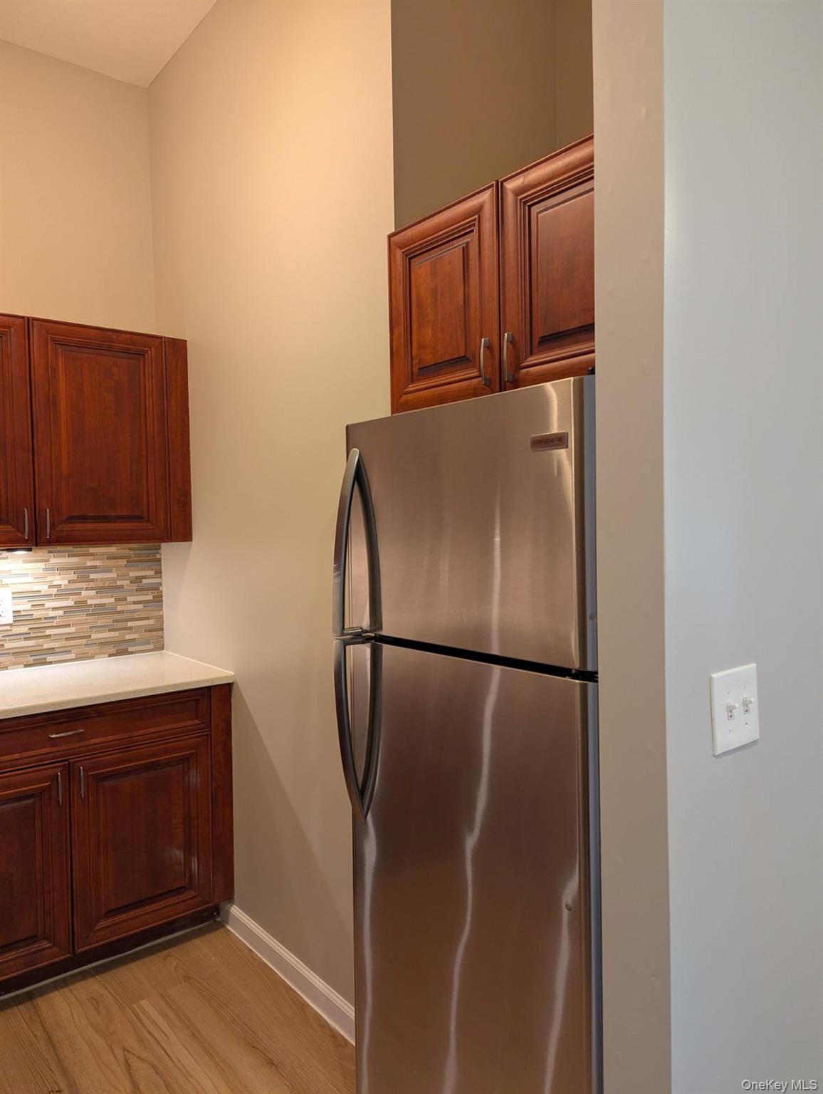 1727 N. Gardiner Drive Property Photo 2