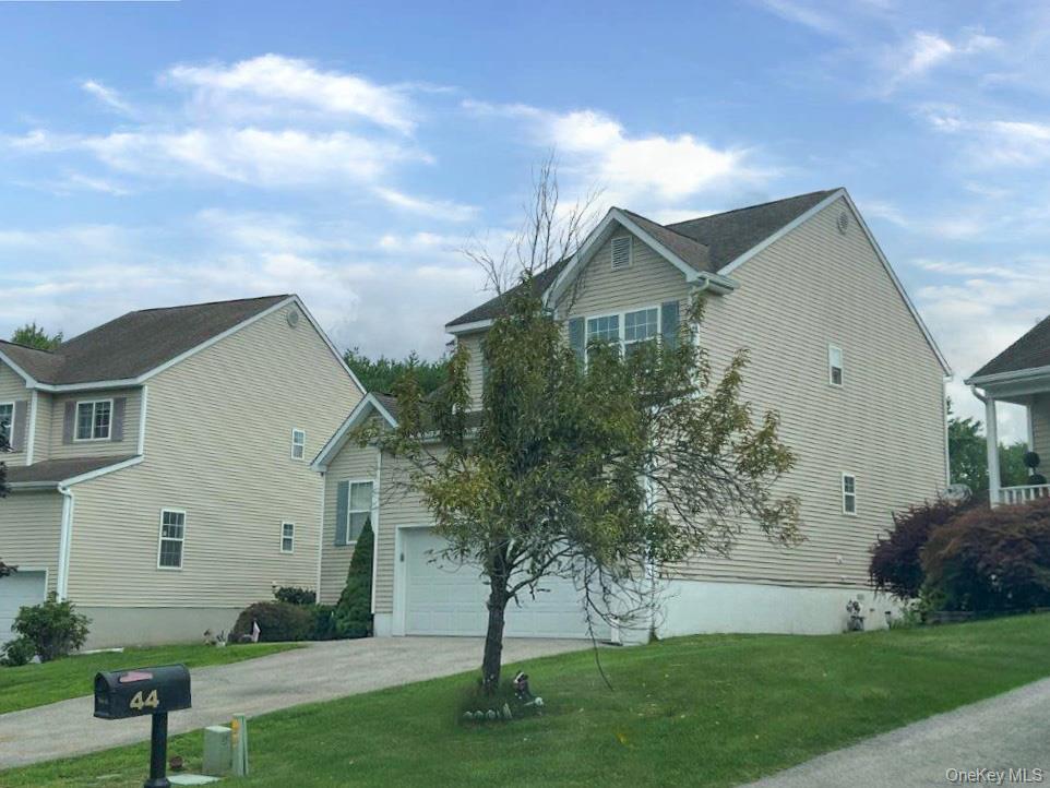 46 Alexander Drive Property Photo 3