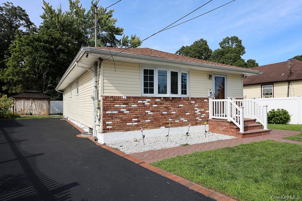 11 Valentine Street Property Photo 3