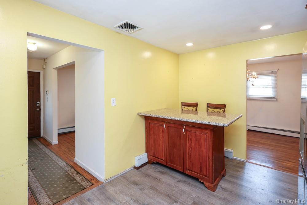 11 Valentine Street Property Photo 16