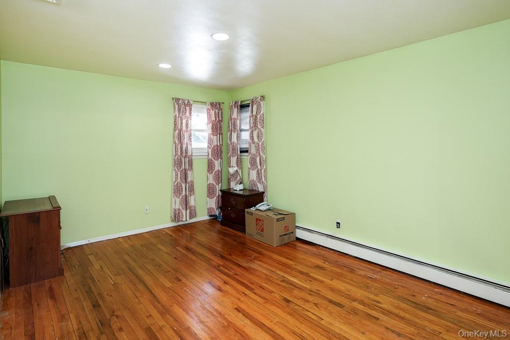 11 Valentine Street Property Photo 20