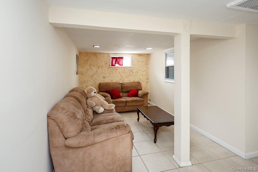 11 Valentine Street Property Photo 26