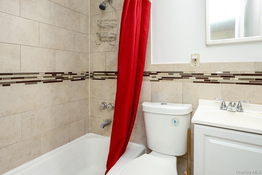 11 Valentine Street Property Photo 28
