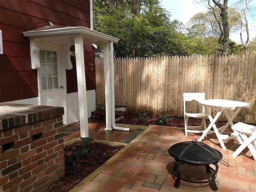 123 Joni Drive Property Photo 1