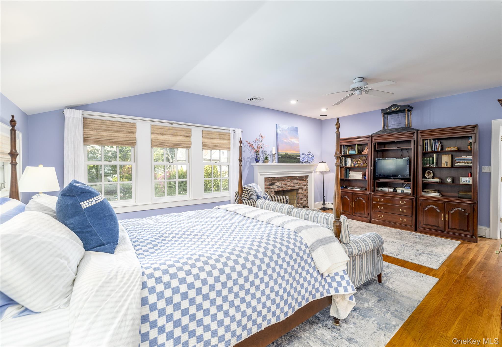 66 S Lewis Place Property Photo 3