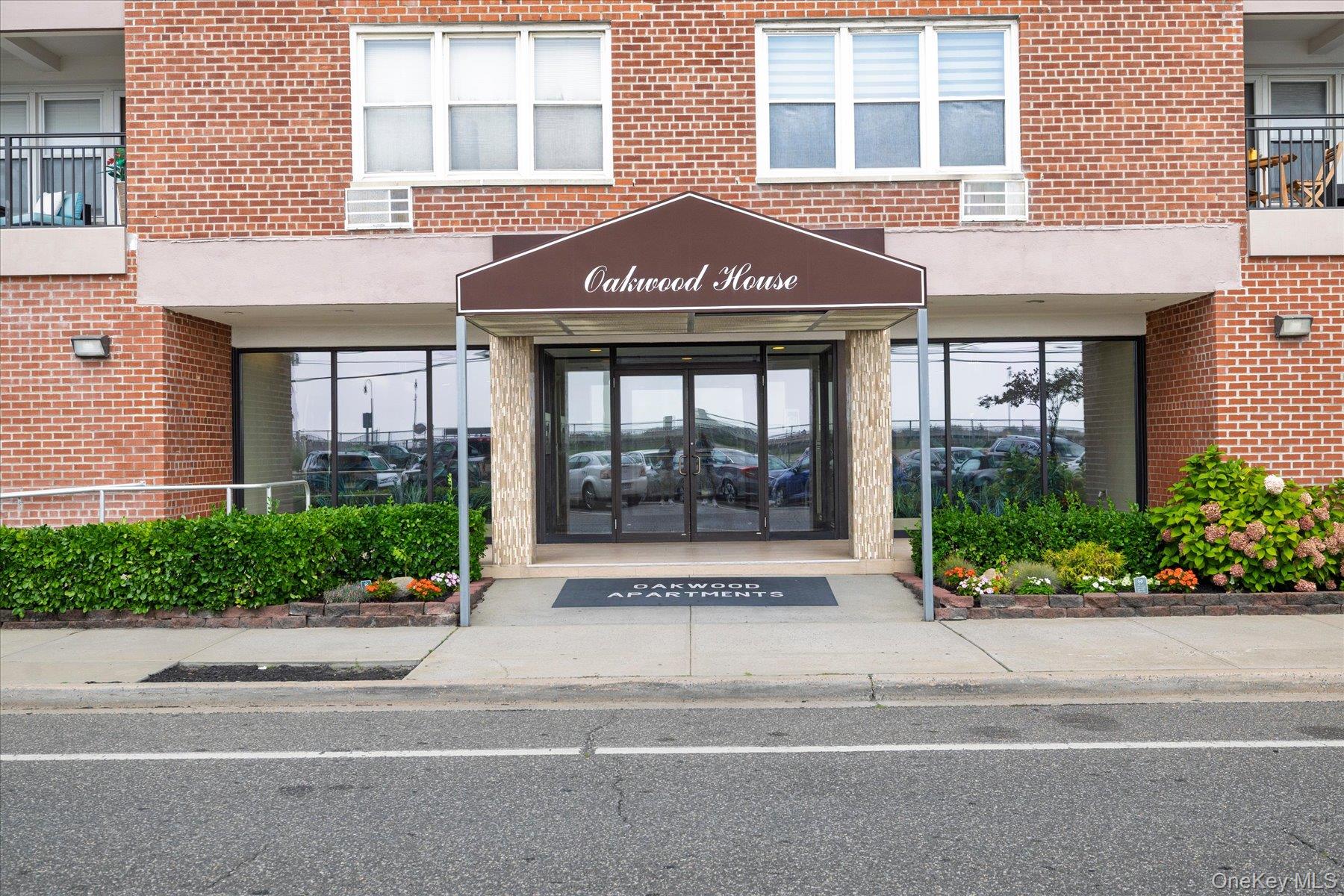 1 E Broadway 3c Property Photo 11