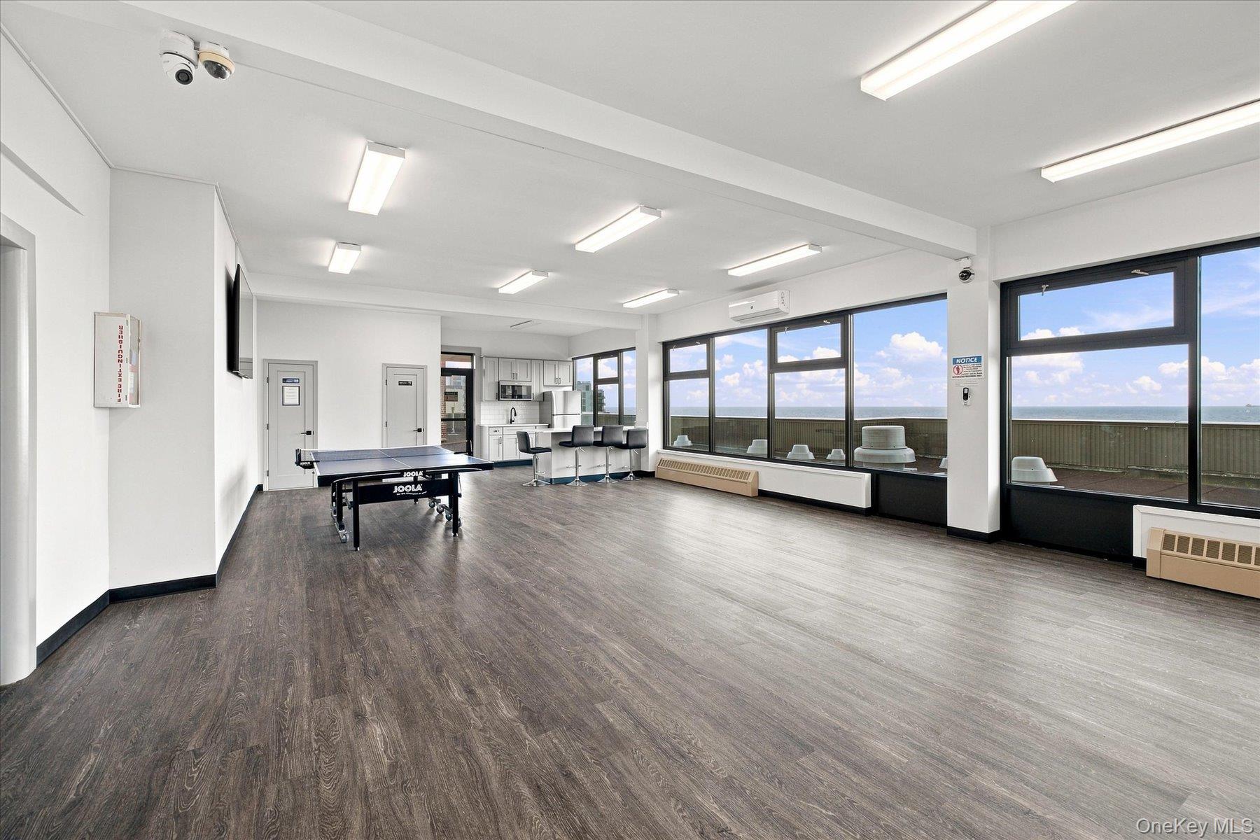 1 E Broadway 3c Property Photo 16