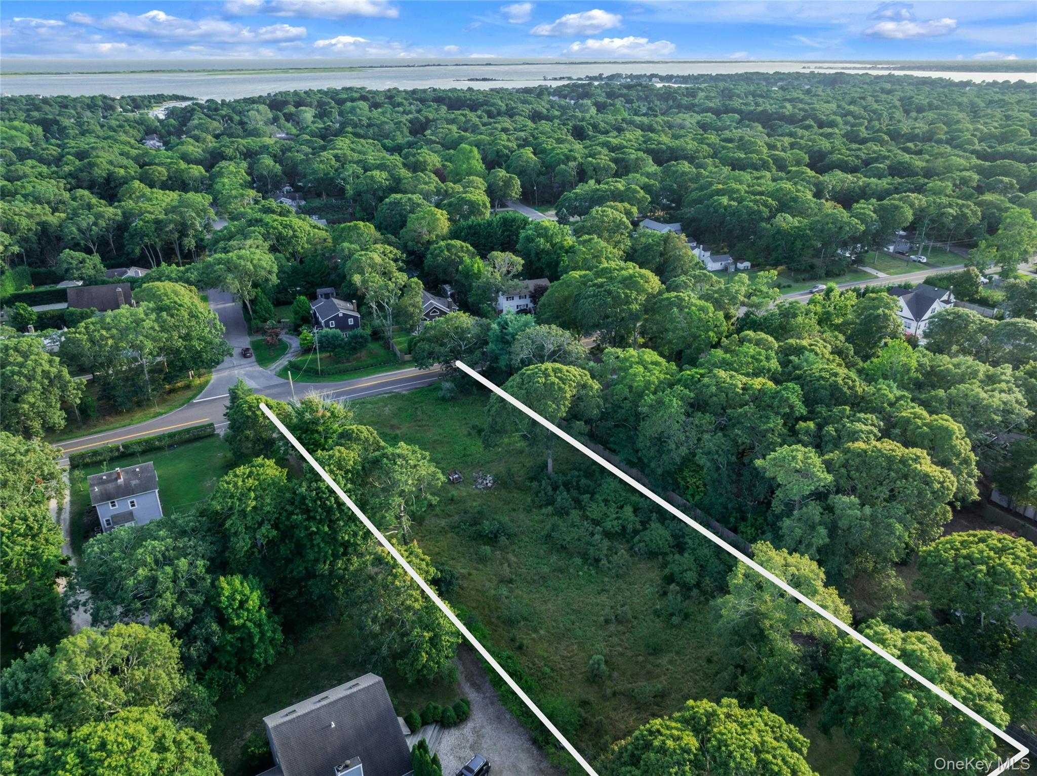 115 Bay Avenue Property Photo 4
