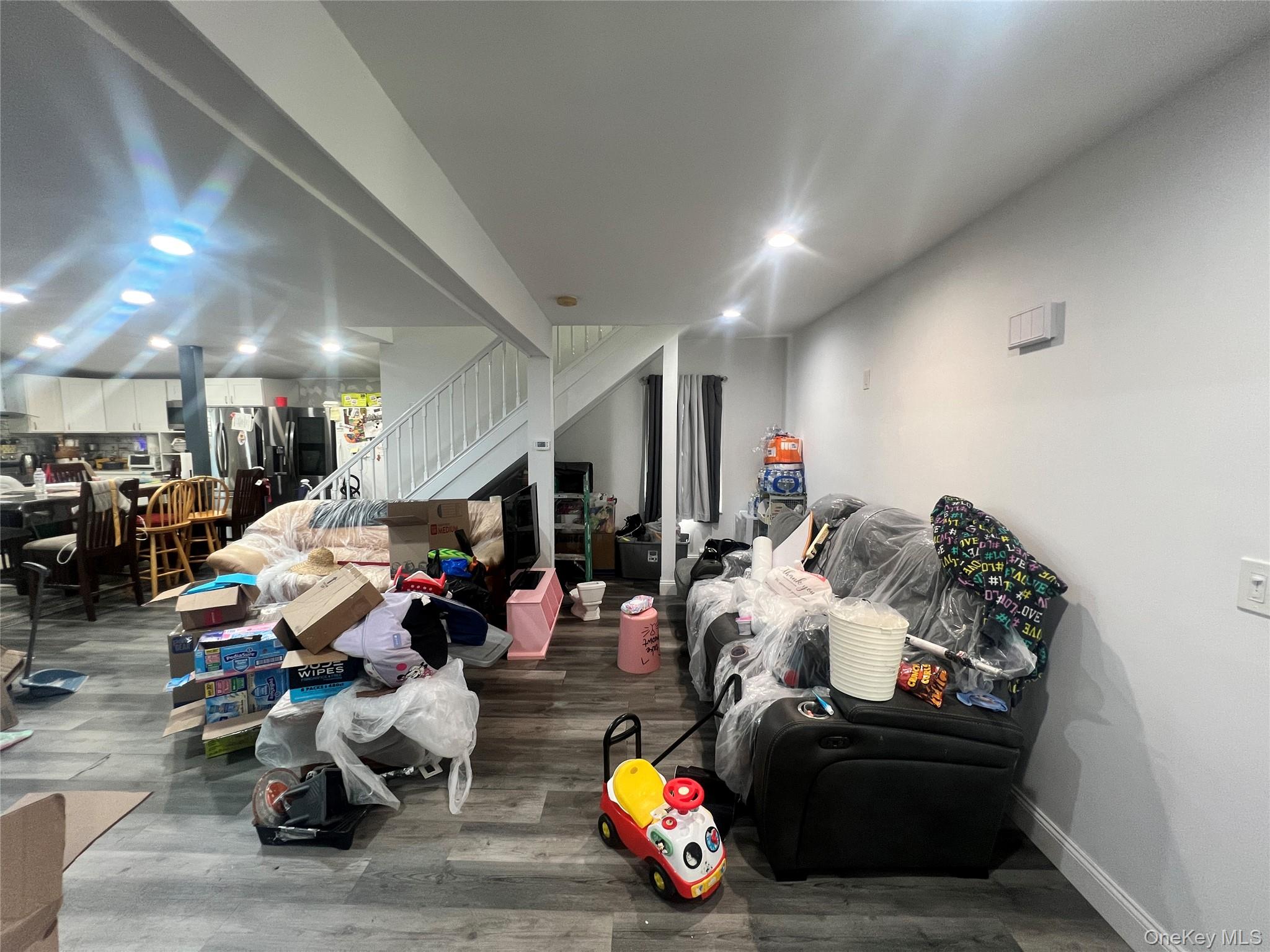 59 Whittier Drive Property Photo 3