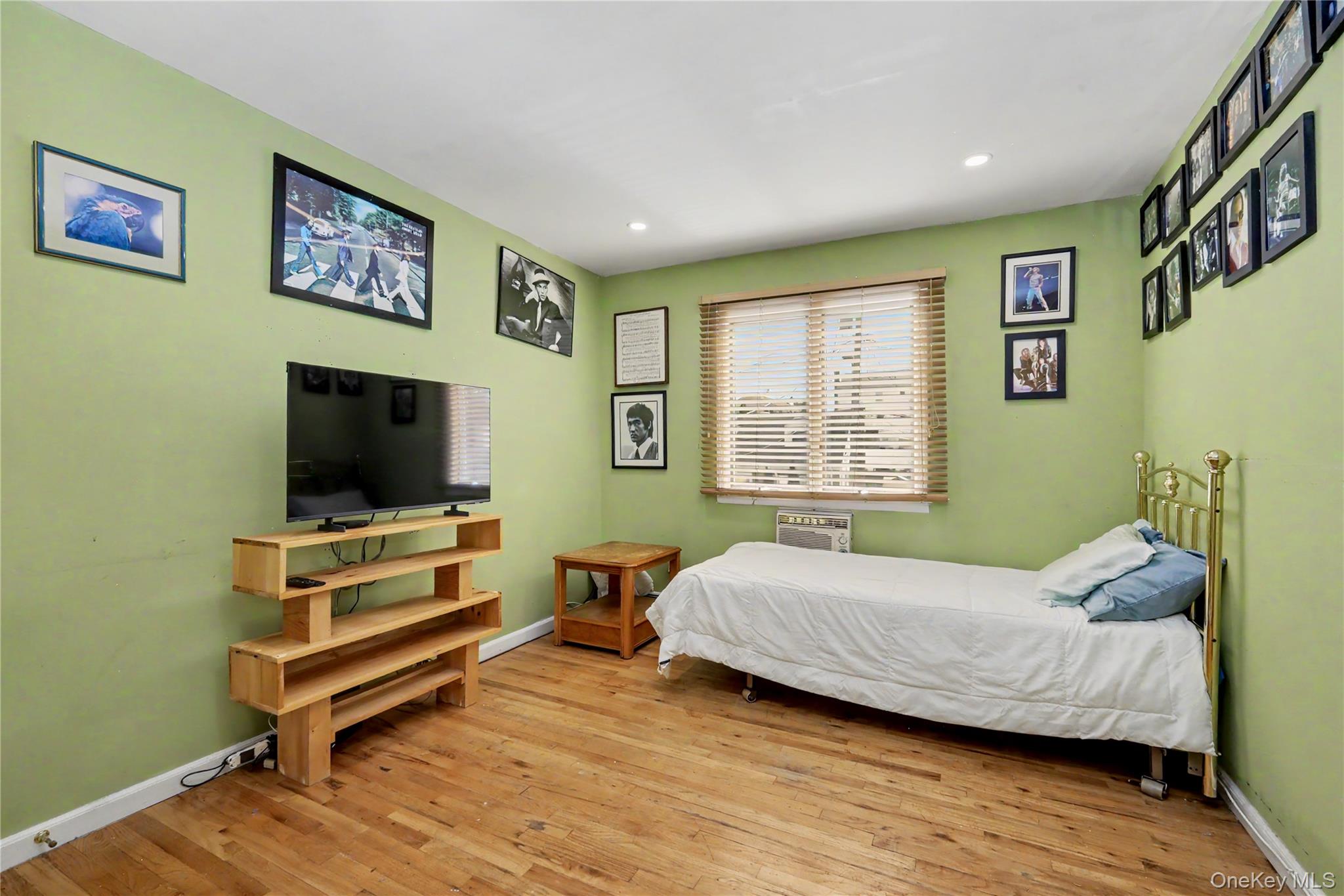 33 A/k/a 29 Stillwell Avenue Property Photo 11