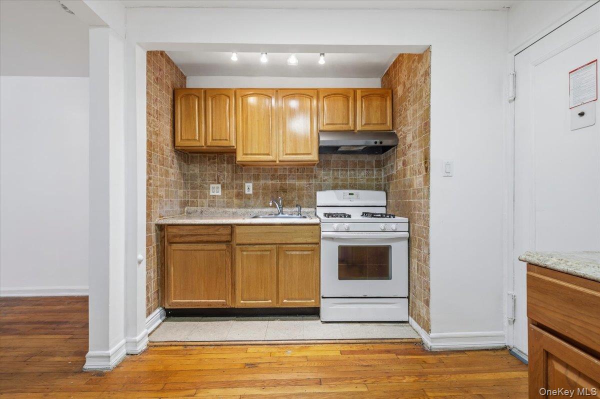 9255 Shore Road 3c Property Photo 9