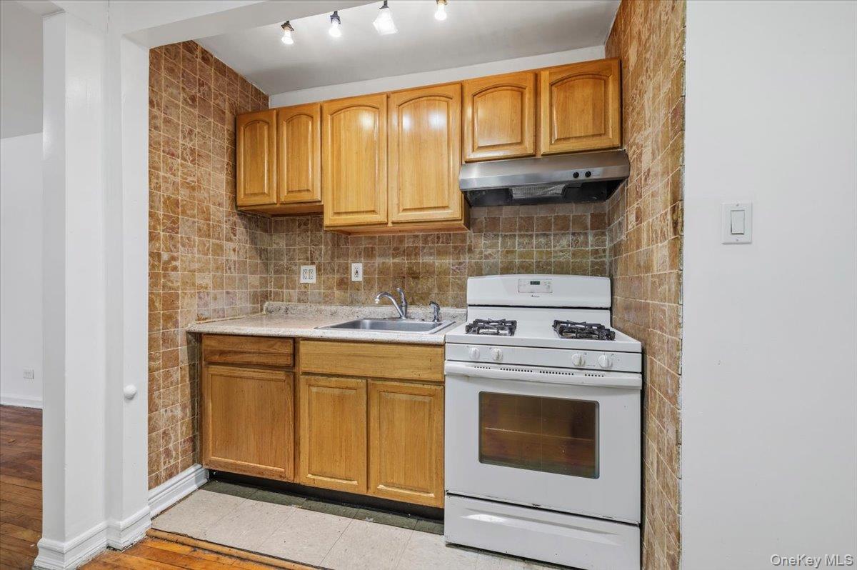 9255 Shore Road 3c Property Photo 13