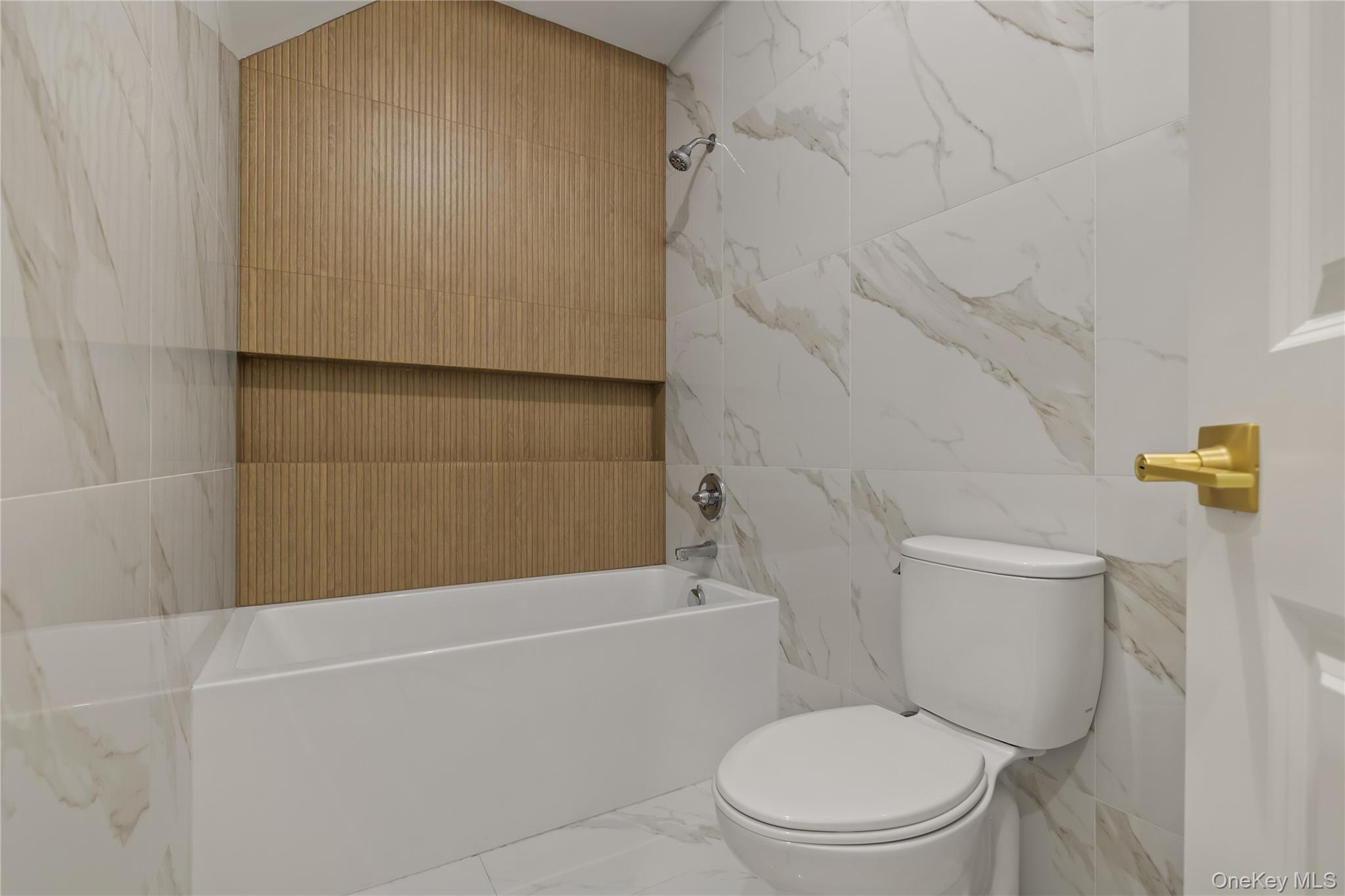 41 Saddle River Road 111 Property Photo 24