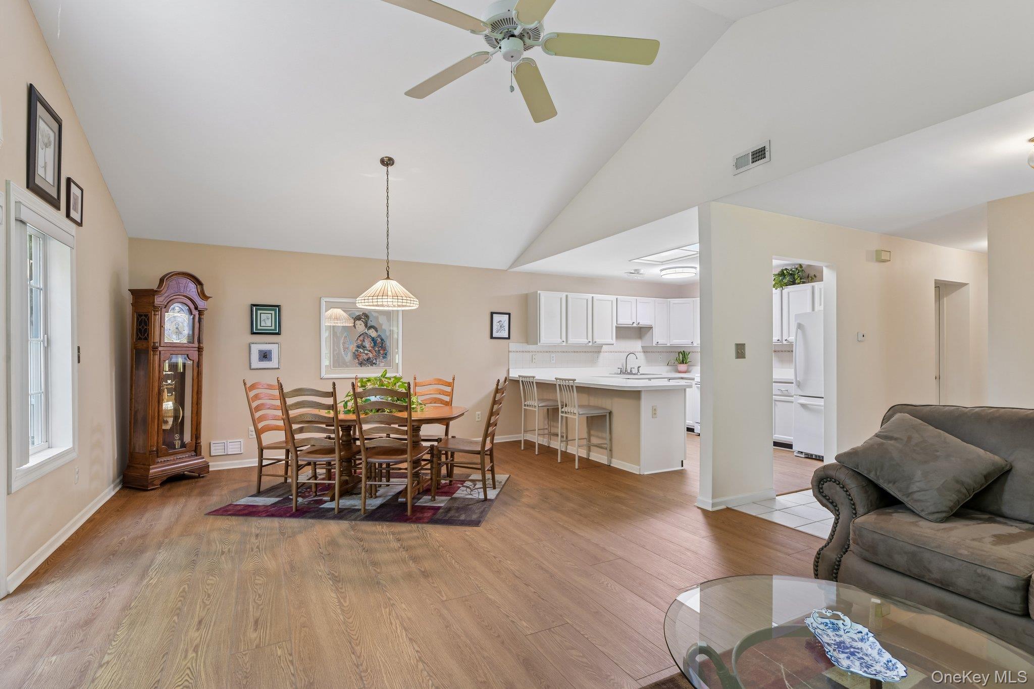 127 Farm House Court Property Photo 6
