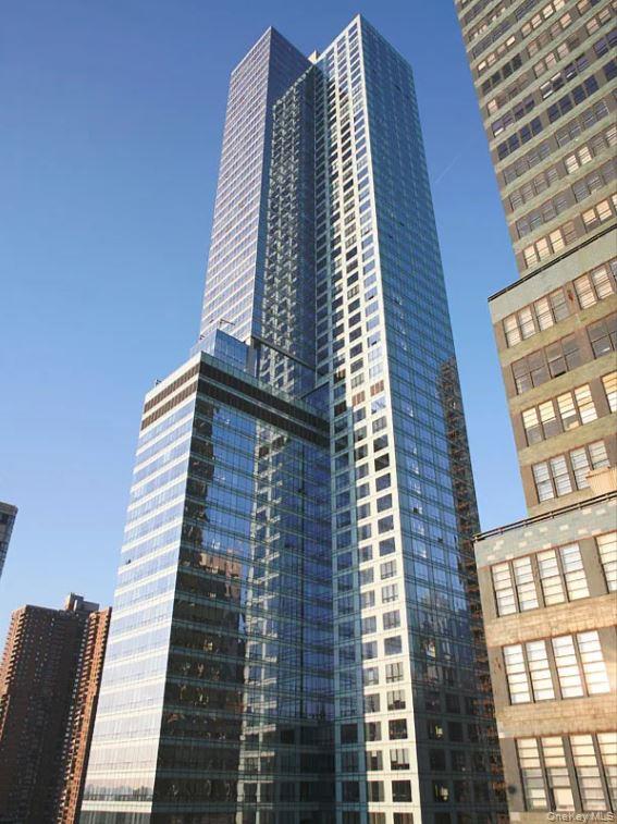 350 W 42nd Street 19i Property Photo 36