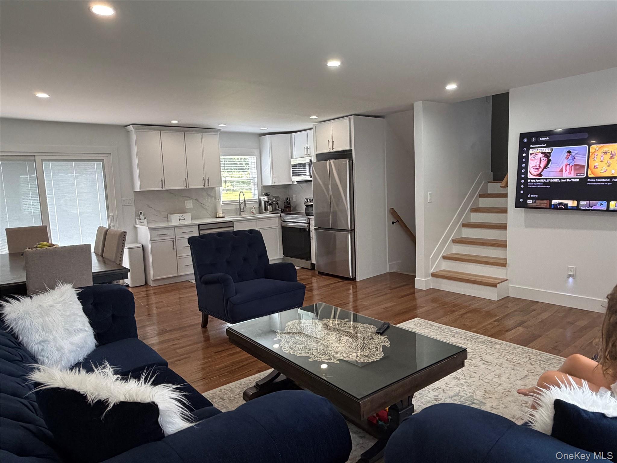 3426 Gomer Street Property Photo 1