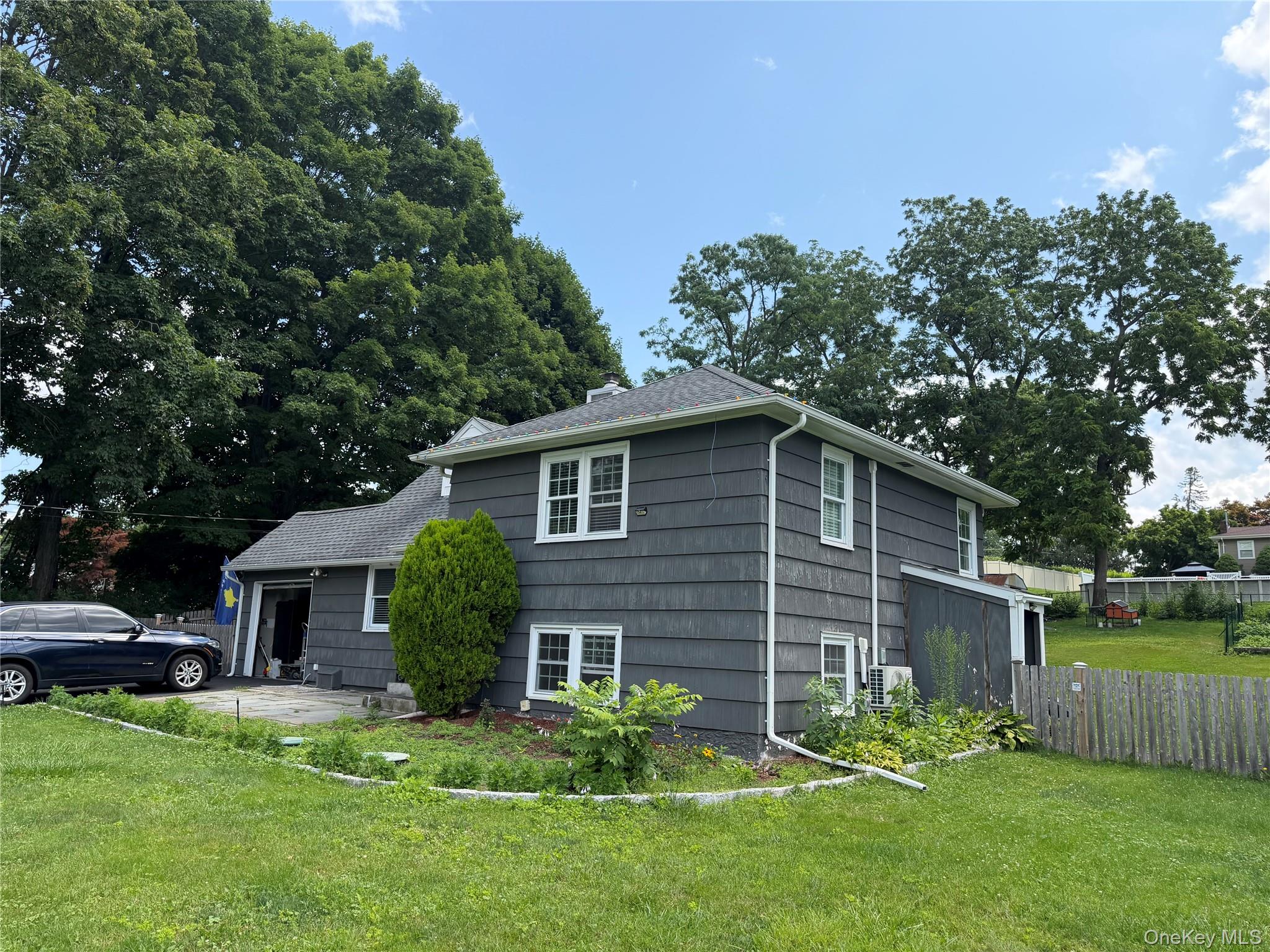 3426 Gomer Street Property Photo 2